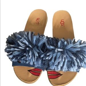 UGG Willow K Denim Blue/Samba Red Suede Girls size 4